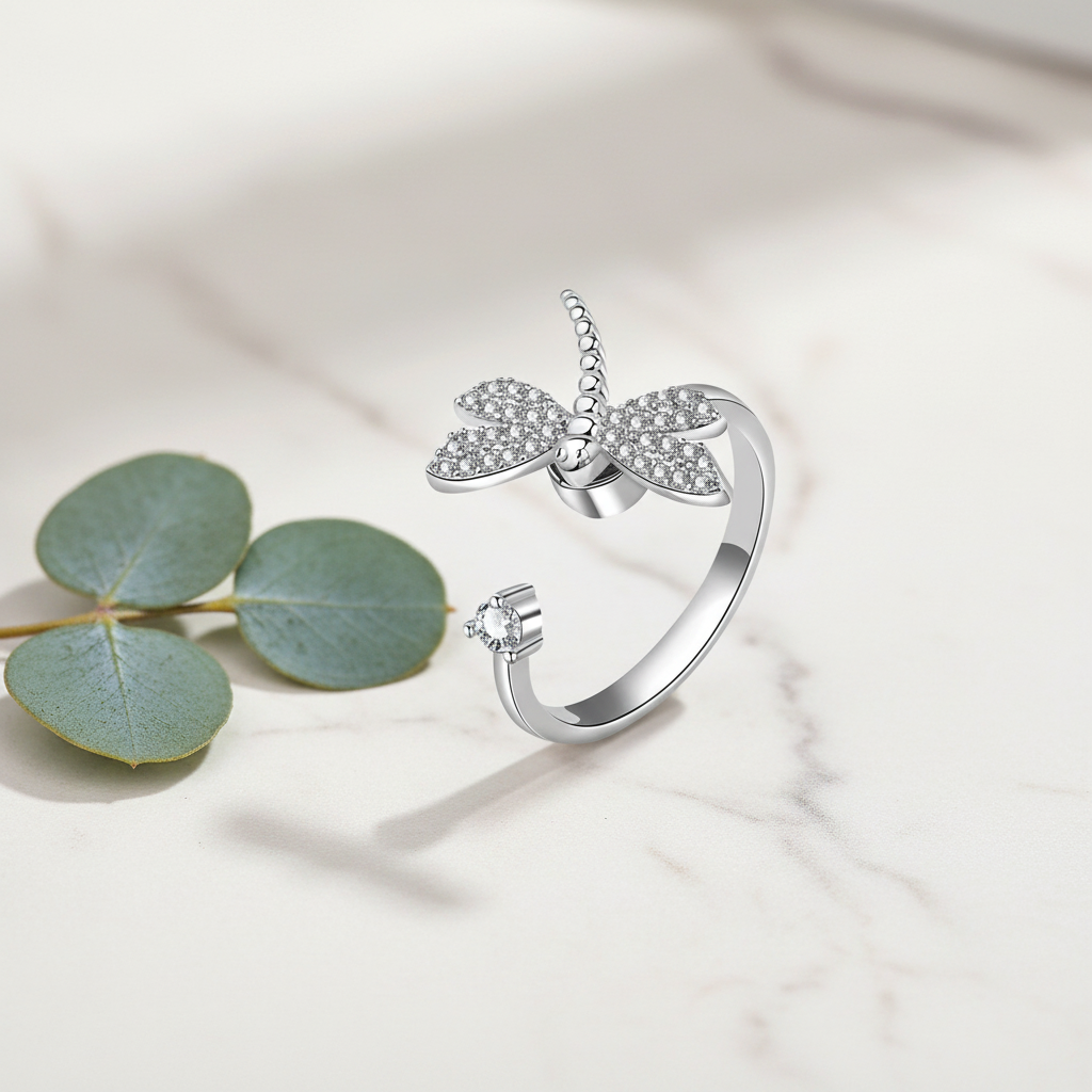 Design: Silver Dragonfly